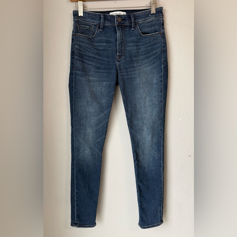 Abercrombie & Fitch The Super Skinny Mid Rise Blue Jeans Women’s Size 27/4S